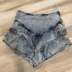 Mother The Ruffle Mini Skirt Threading The Needle Size 27